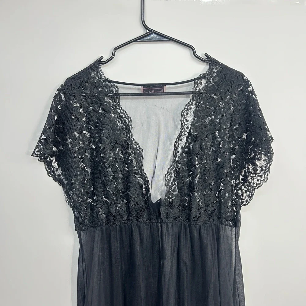 Vintage Sheer Lace Long Robe Petite Small Black Goth Romantic Noir Boudoir Layer